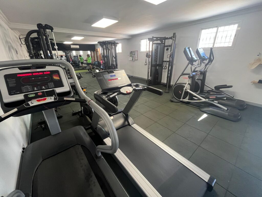 Gimnasio (1) Imagen de Gimnasio (1)